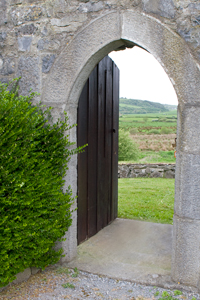 Dysert-O'Dea-Castle-doorway