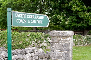 Dysert-Odea-Castle-park-sign