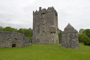 Aughnanure-Castle-Ireland-towers