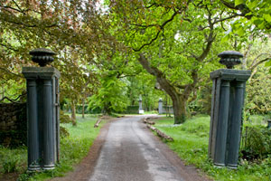 Charleville-Castle-entry