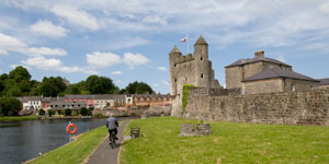 Enniskillen-Castle-bike