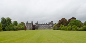 Kilkeny-Castle-far
